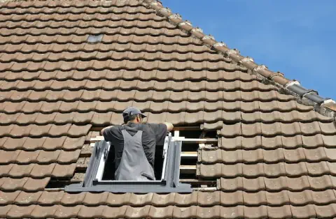 Pose de velux - Château-Renault